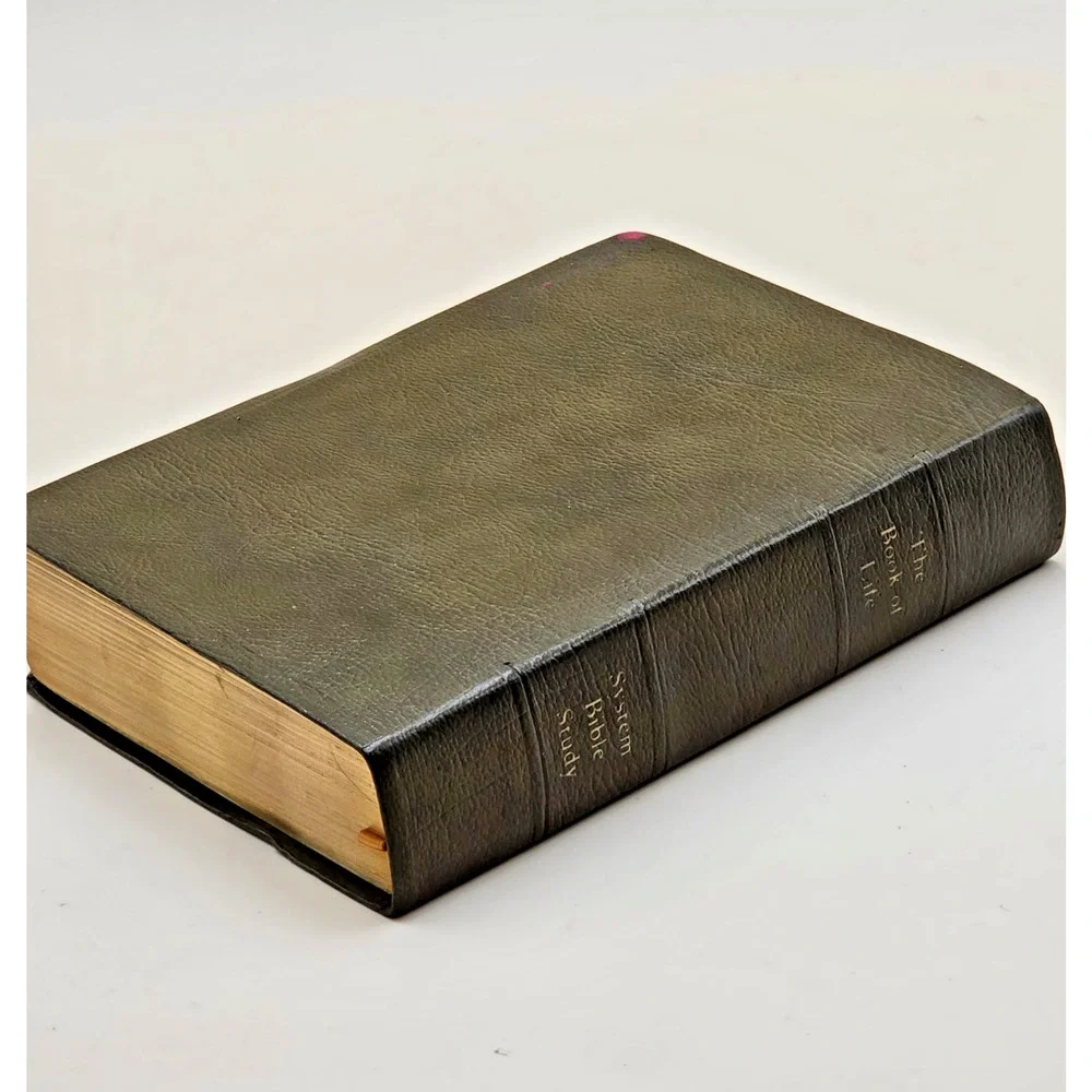 Vintage System Bible Study The Book of Life Holy Bible Leather Gilt Edge 1975